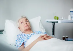 Сила заботы на грани: что действительно происходит, когда вы ухаживаете за лежачим родственником