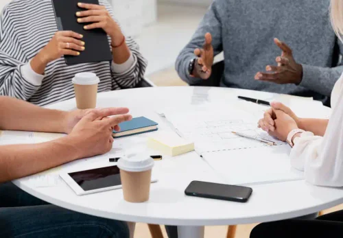 Химия общения: как незаметный дирижёр способен изменить семьи, компании и даже самого вас