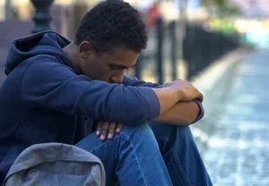 Сам себе наставник: почему мальчикам пора искать собеседника в зеркале