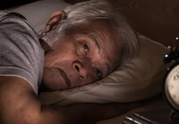 Как не проспать мозг: сонный нефрит старости и почему мужикам опять не повезло