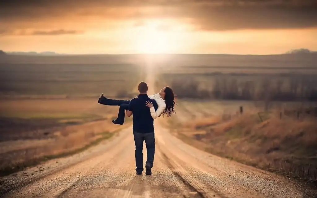 Почему счастье в любви перестало быть игрой по чужим правилам: как незаметные стереотипы воруют наши отношения