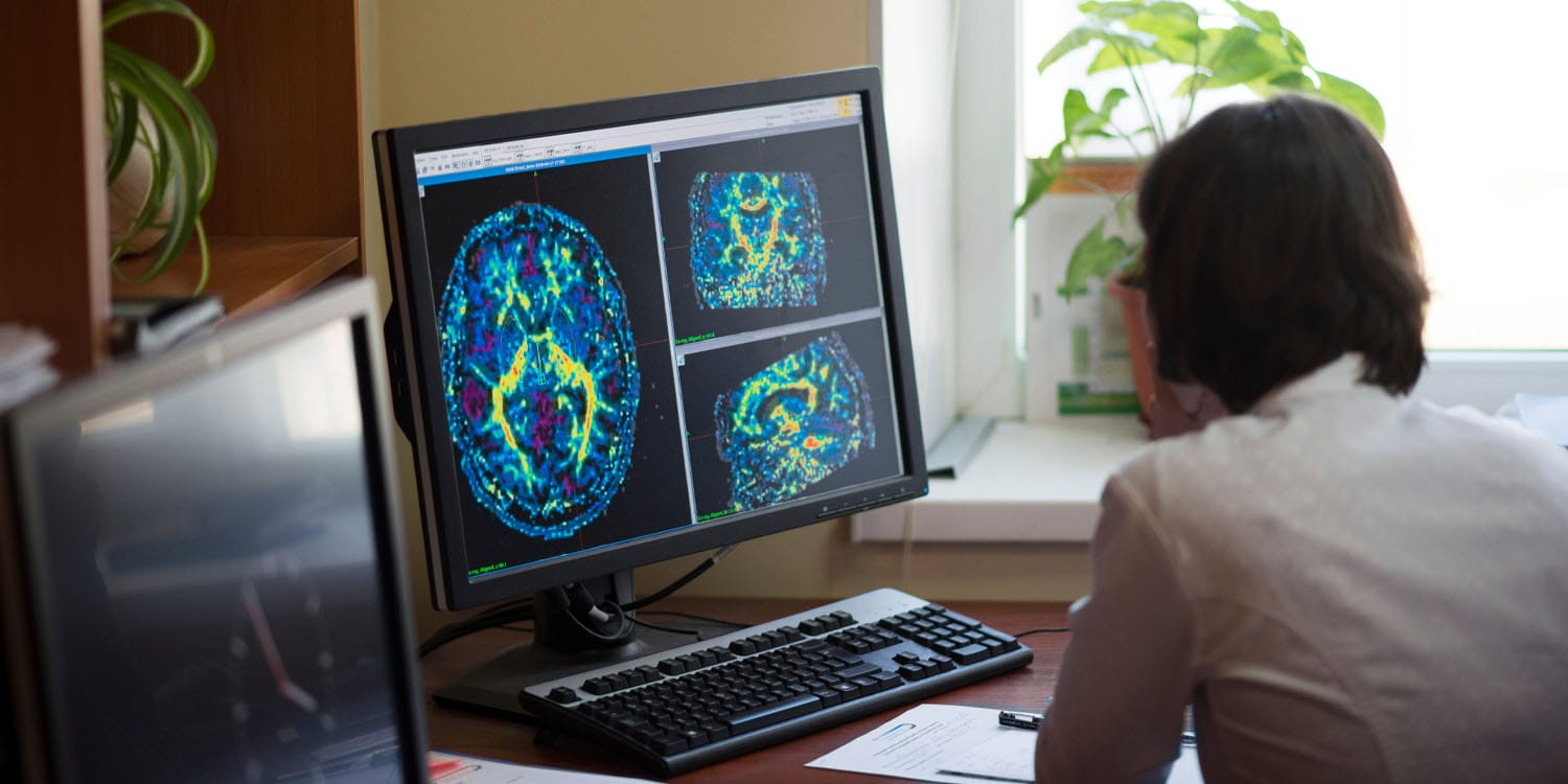 Память под напряжением: Как твой мозг запоминает обидные слова?