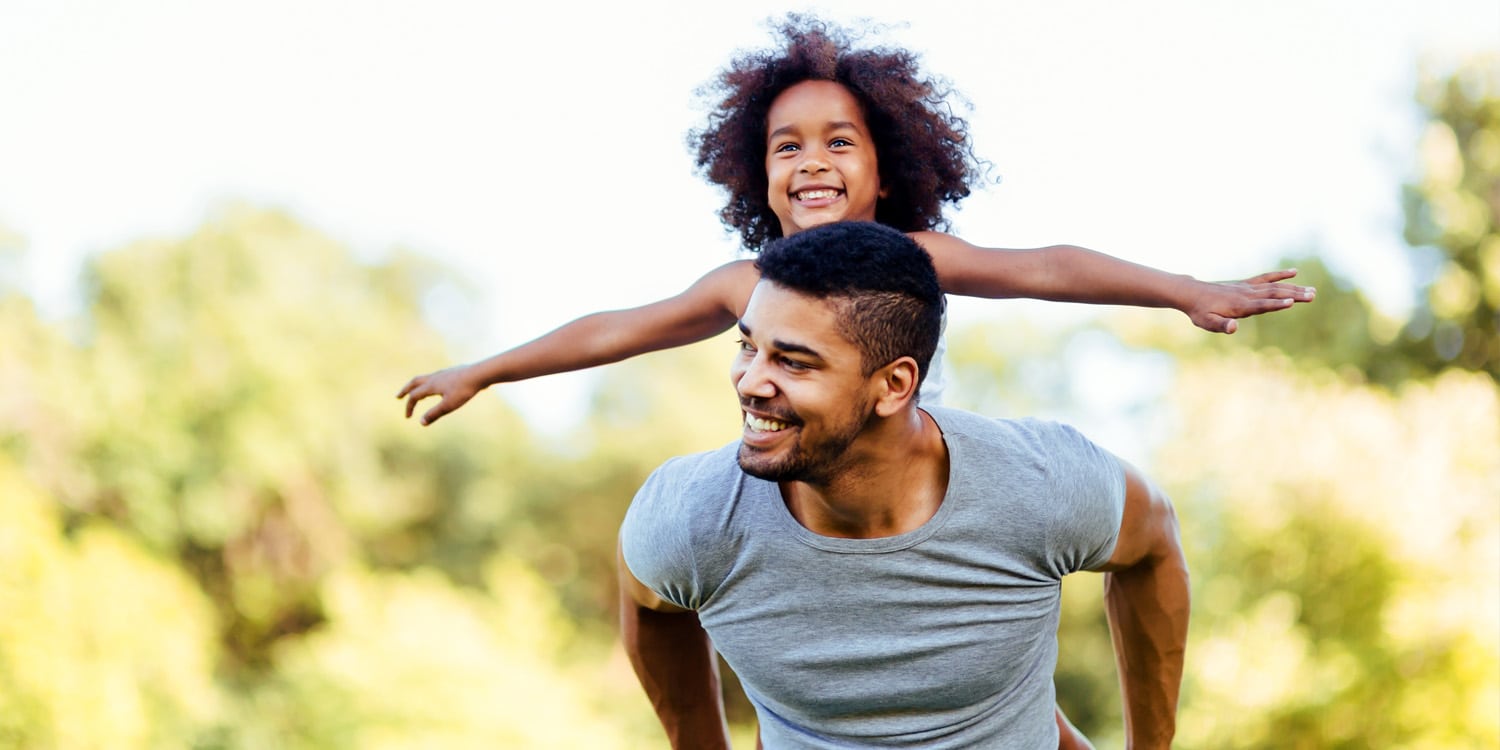 Отец года: как папины обнимашки лечат инфаркт у потомства