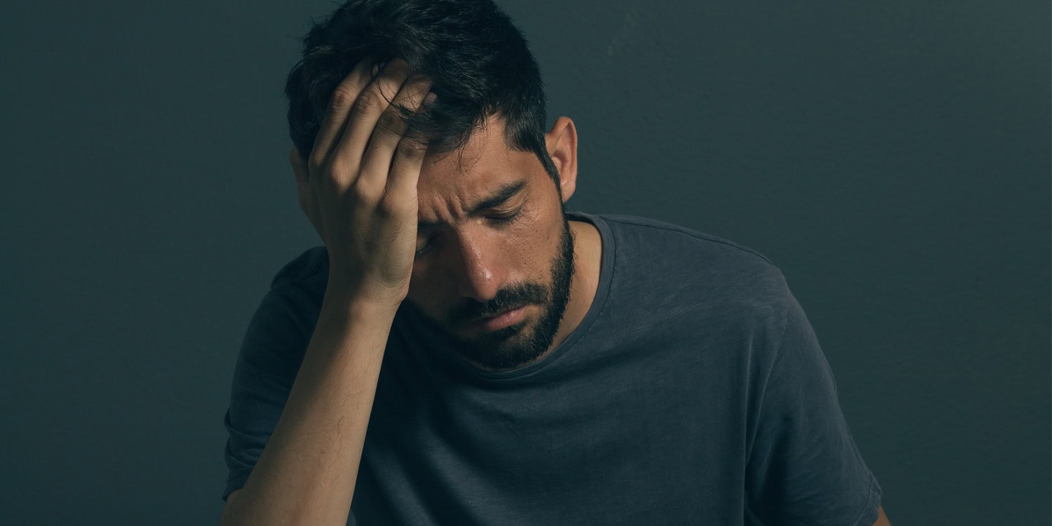 Когда депрессия встречает заначку: как уровень дохода перепрошивает чувство справедливости